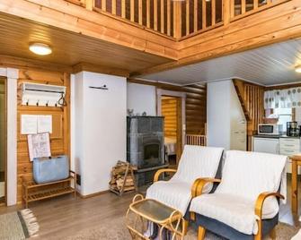 Holiday Home Vihreä mökki by Interhome - Kesälahti - Sala de estar