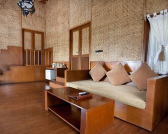 Kampung Sampireun Resort & Spa - Samarang - Sala de estar