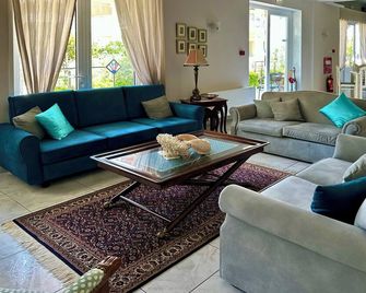 Hotel Ioni - Paralia - Living room