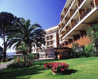 Th Capoliveri - Grand Hotel Elba International - Capoliveri - Byggnad