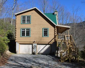 Mountain Magic cabin with long-range mountain views. Optional ATV guided tours. - Dillsboro - Будівля