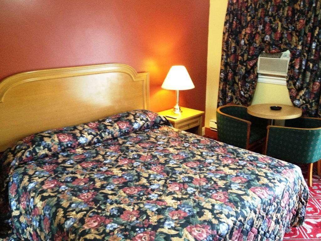 Parkway Motel - לונדון - חדר שינה