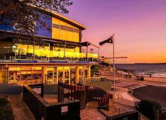 A Chic Beach Studio, 5min stroll to Bondi Beach - Sydney - Building