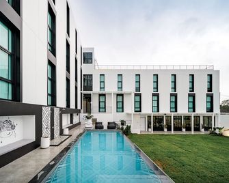 Blu Monkey Hub & Hotel Ranong - Ranong - Gebäude