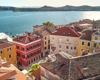 Palace Divnic by Armerun Heritage Hotel - Šibenik