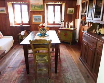 B&b Dolomia - Sagron Mis - Dining room