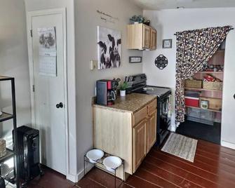 Our Mountain Family Cottage is your ideal getaway! - Pioche - Cucina