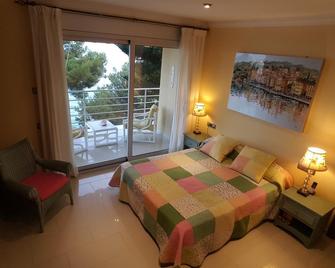 Hotel La Estrella Del Mediterráneo - Roda de Berà - Bedroom