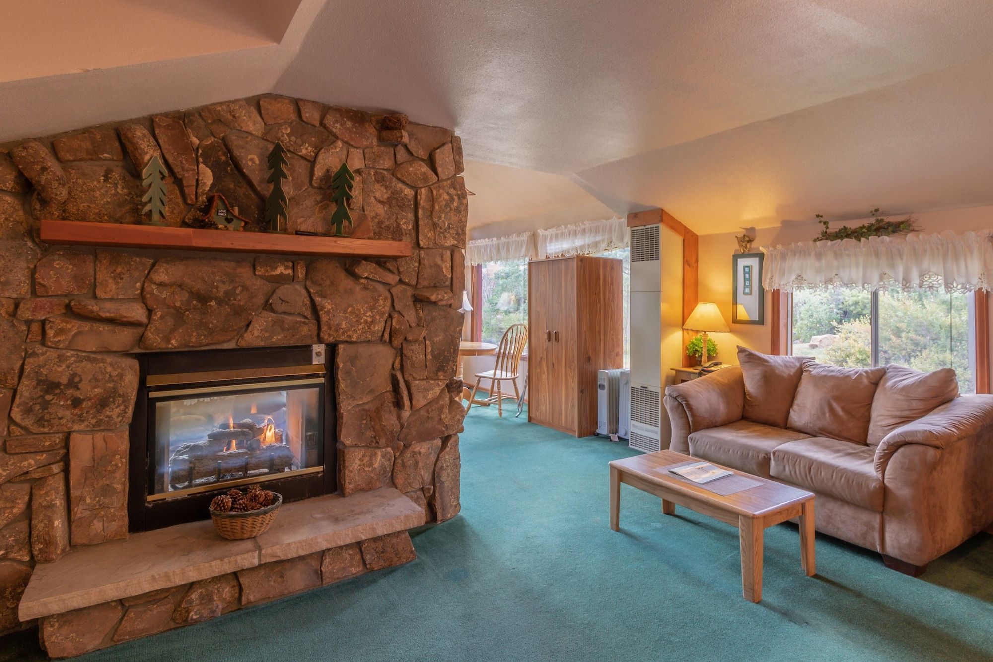 Brynwood on the River - Estes Park - Olohuone