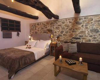 Mesta Mastic - Mesta - Bedroom