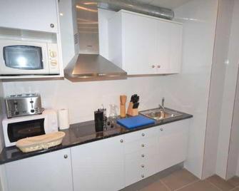 بيدسيلونا جراسيا هوستل - برشلونة - مطبخ