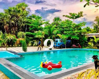 Trinco Star Cabana - Trincomalee - Zwembad