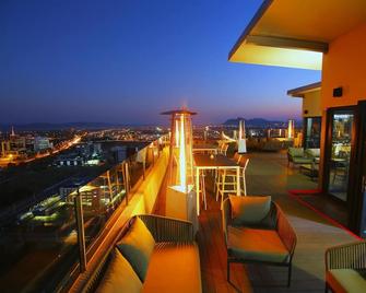 Room50Two - Gaborone - Balkon
