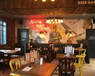 Queen Street Tap - Deal - Ресторан