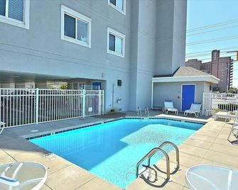 Mariners Watch 205 - Ocean City - Basen