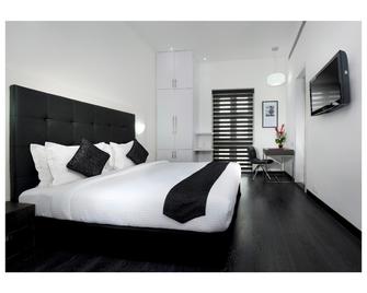 Sapphire Suites - Kolkata - Bedroom