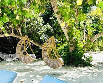 Odi Beachfront Kamadhoo - Kamadhoo - Patio
