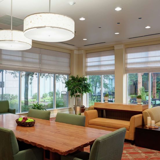 Dining room view of Hilton Garden Inn Tulsa Airport
