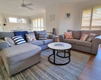 Forster Home Away - Forster - Wohnzimmer