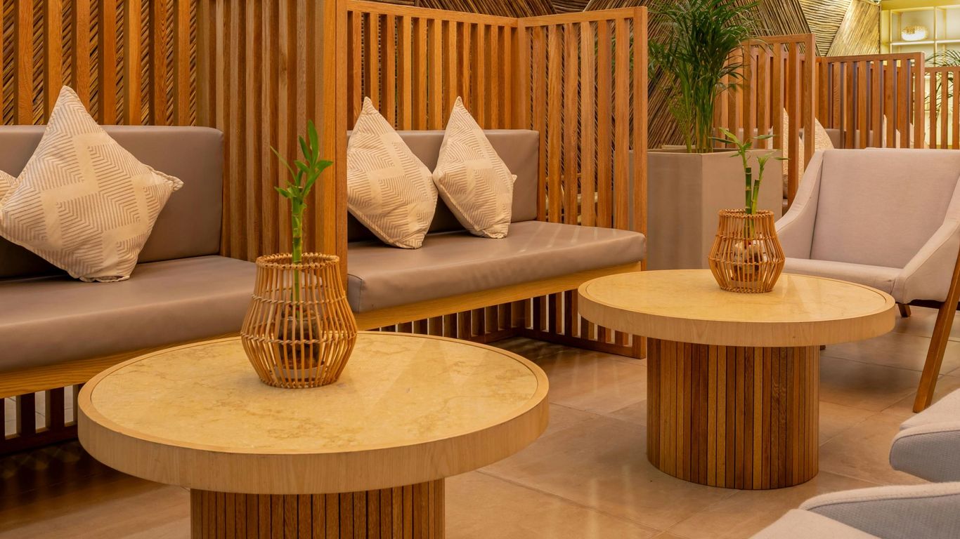 Courtyard By Marriott Santa Marta Resort