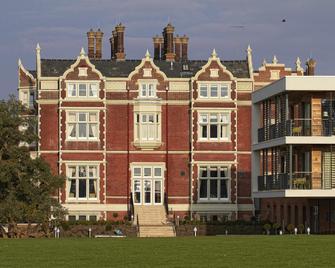 Wivenhoe House Hotel - Colchester - Edificio