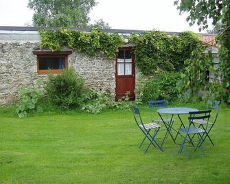 Tourist Furnished 5 Minutes From The Sea, Small Price! - Agon-Coutainville - Patio