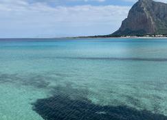 mondello sea view beach apartment - Palermo - Strand