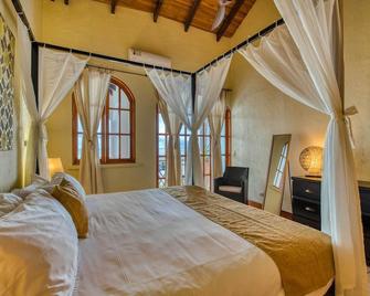 El Castillo Luxury Boutique Hotel- - Ojochal - Спальня