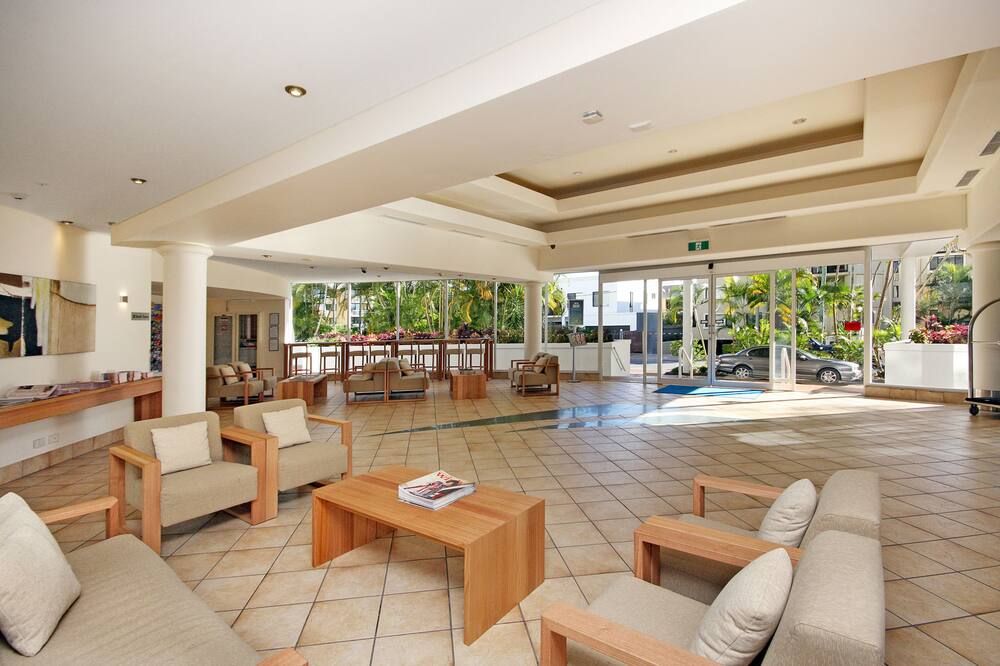 Sovereign on the Gold Coast - סרפרז פרדייז - לובי