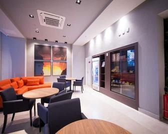 Vila Business Hotel - Volta Redonda - Lounge