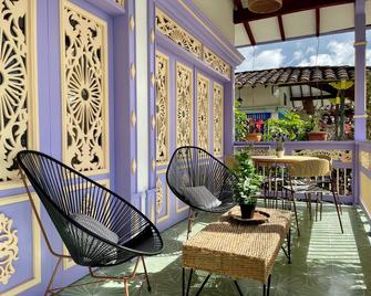 Hotel Lago Valdivia - Jardín - Patio