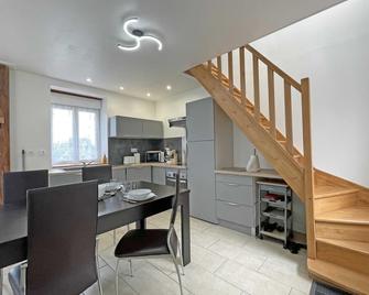 Gîte lumineux avec jardin, animaux acceptés, WiFi - FR-1-497-225 - Condé-en-Normandie - Salle à manger