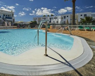 Montana Club Suite Hotel - Puerto del Carmen - Pool