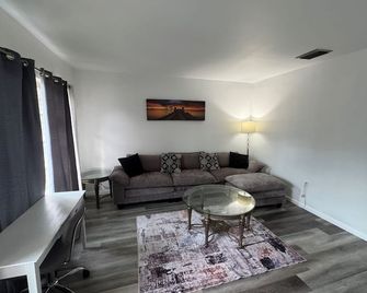 Lake Eola view 1 bedroom Thornton Park - Orlando - Wohnzimmer