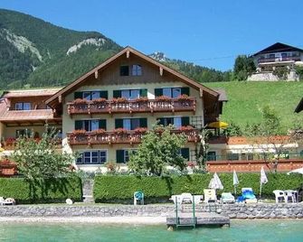 Hotel Garni Buchinger - Sankt Wolfgang im Salzkammergut - Building