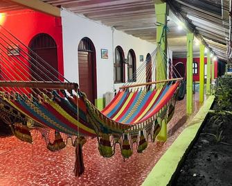 Raimbow Beach House - Las Peñitas - León