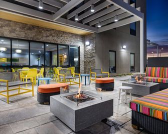 Home2 Suites by Hilton El Centro - El Centro - Salónek