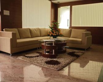 Sunray Hotel - Bangalore - Sala de estar