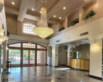 Ramada by Wyndham South El Monte - South El Monte - Lobby