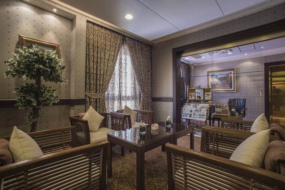 Golden Tulip Bahrain thumbnail 3