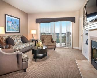 Worldmark Oceanside - Oceanside - Oturma odası