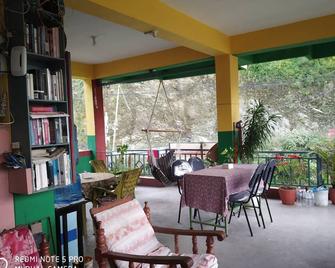 Bishnu Homestay - פוחארה - מסעדה