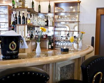 The Hotel - himmlisch wohlfühlen - Ischgl - Bar