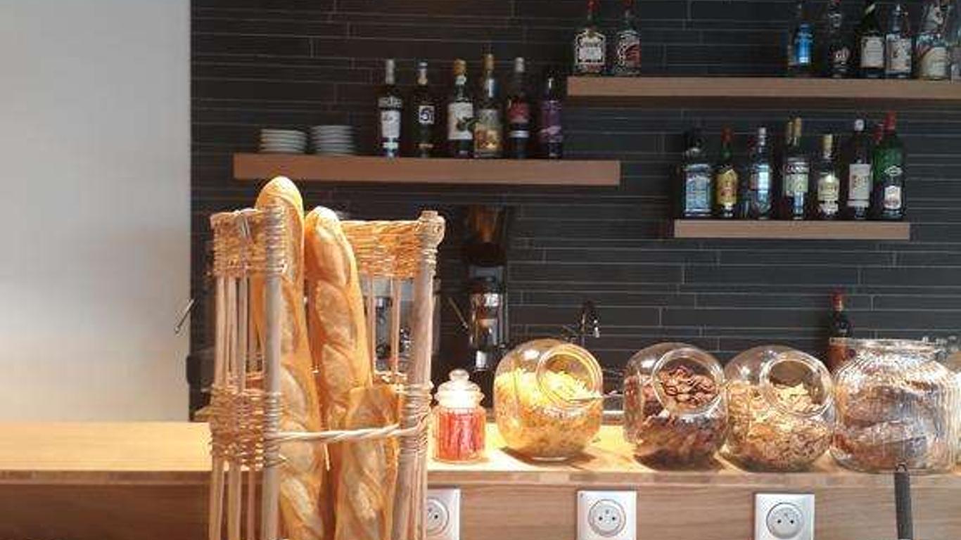 Brit Hotel Reims La Neuvillette