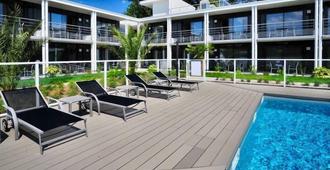 Hotel Eden Park - Pau - Bể bơi