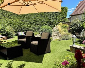 Hôtel Losset - Flagey-Echézeaux - Innenhof