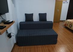 Yoo C Apartment - Dumaguete City - Living room