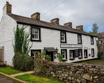 The Craven Heifer Ingleton - Carnforth - Rakennus