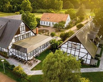 Greenline Landhotel Rosenhof - Plau am See - Gebouw