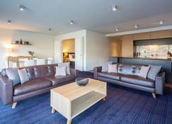 Marina Apartments - Element Escapes - Queenstown - Living room